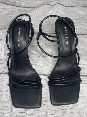 Marc Fisher Women’s 7 Black Square Toe Heels